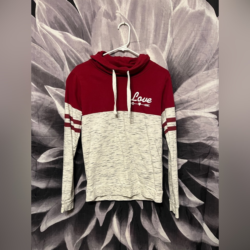 “Love” Sweatshirt ❤️